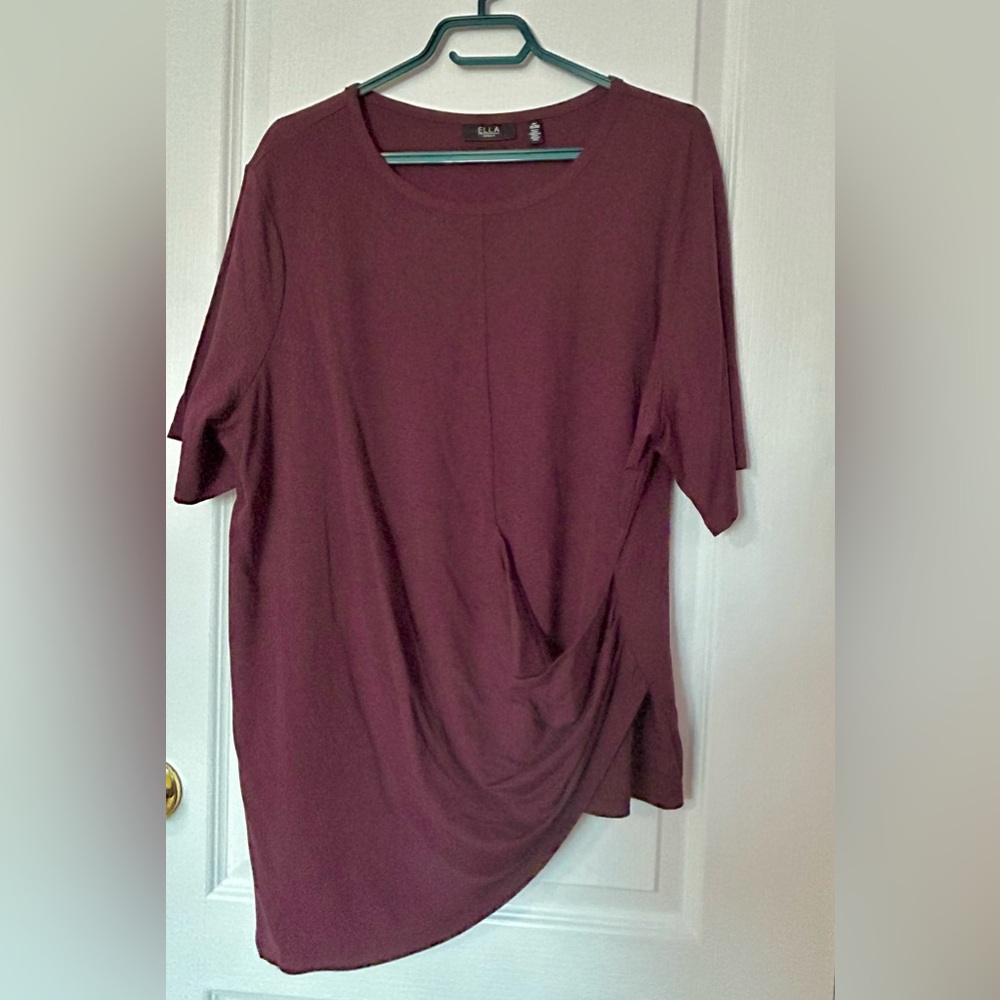 ELLA Stylish Women's Burgundy Top Size 2X 
(By Rafaella)